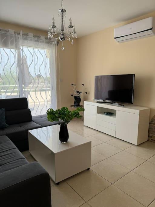 Nissi 7 Big Veranda And Free Wifi Lägenhet Ayia Napa